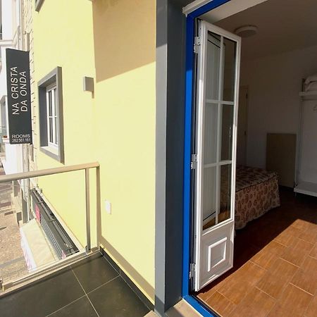 Hotel Na Crista Da Onda Nazaré Exterior foto