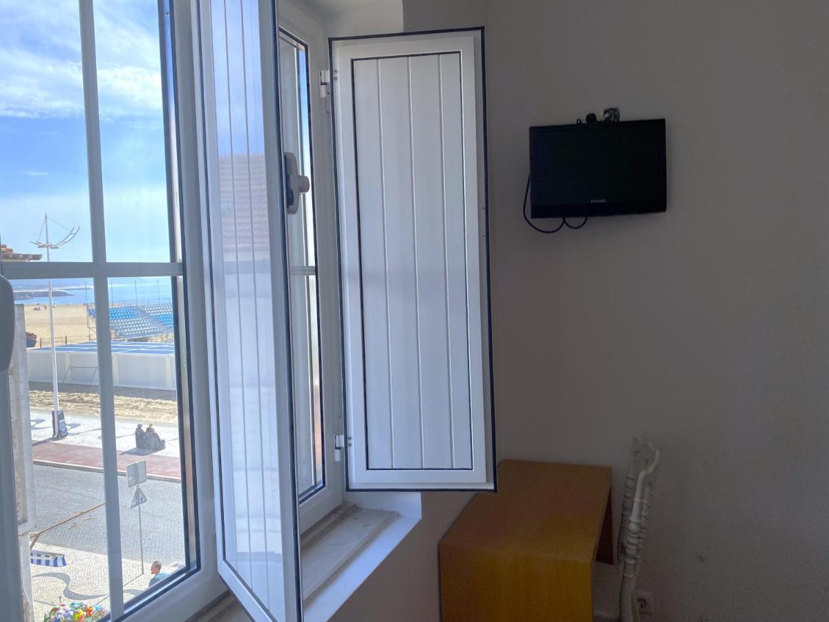 Hotel Na Crista Da Onda Nazaré Exterior foto