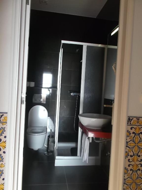 Hotel Na Crista Da Onda Nazaré Zimmer foto