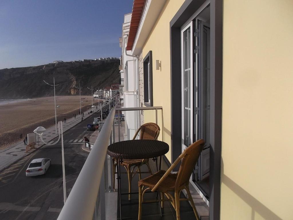 Hotel Na Crista Da Onda Nazaré Zimmer foto